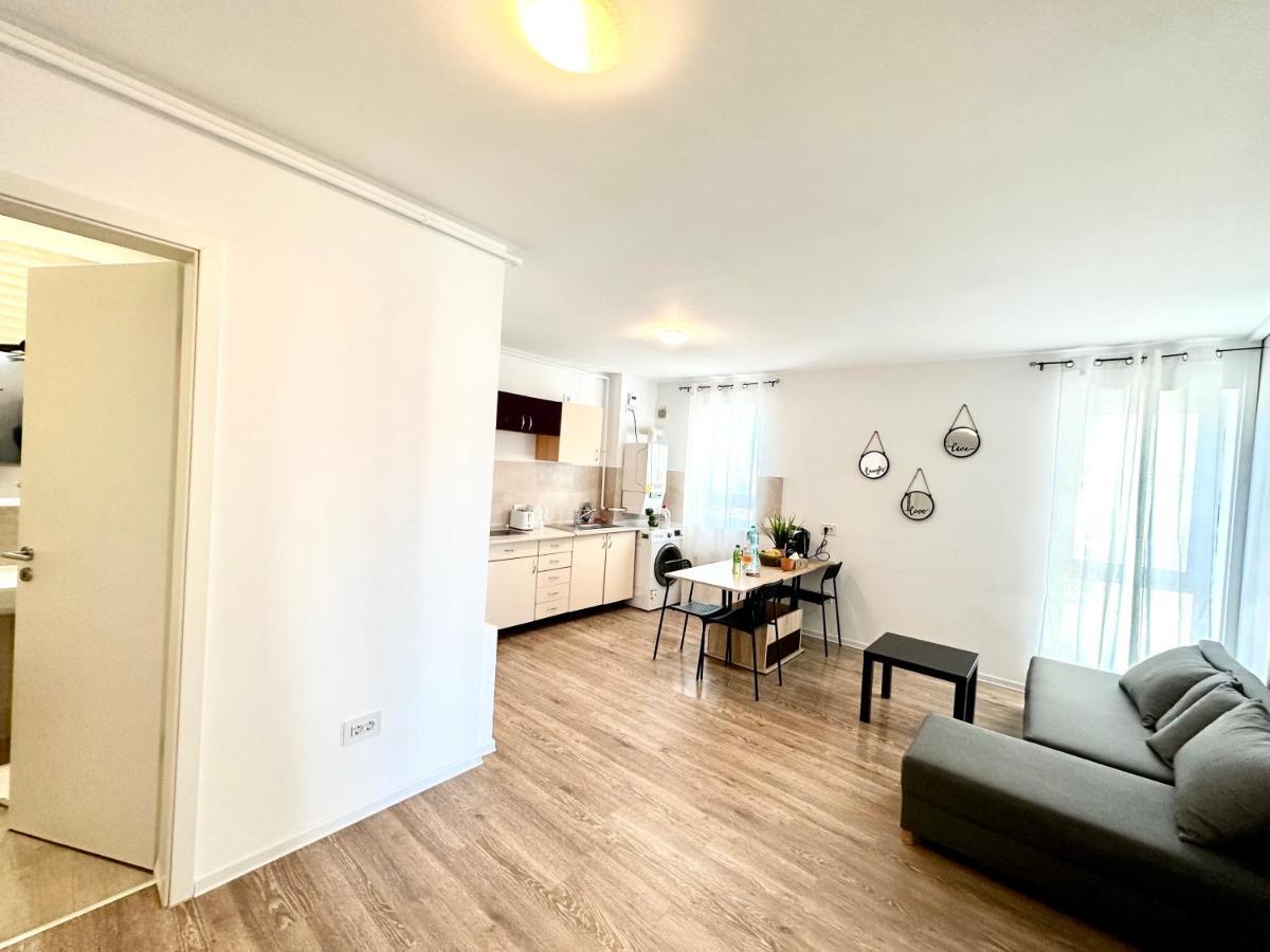 Kasper Coresi Mall - Rise Private Apartments & Suites Brašov Exteriér fotografie