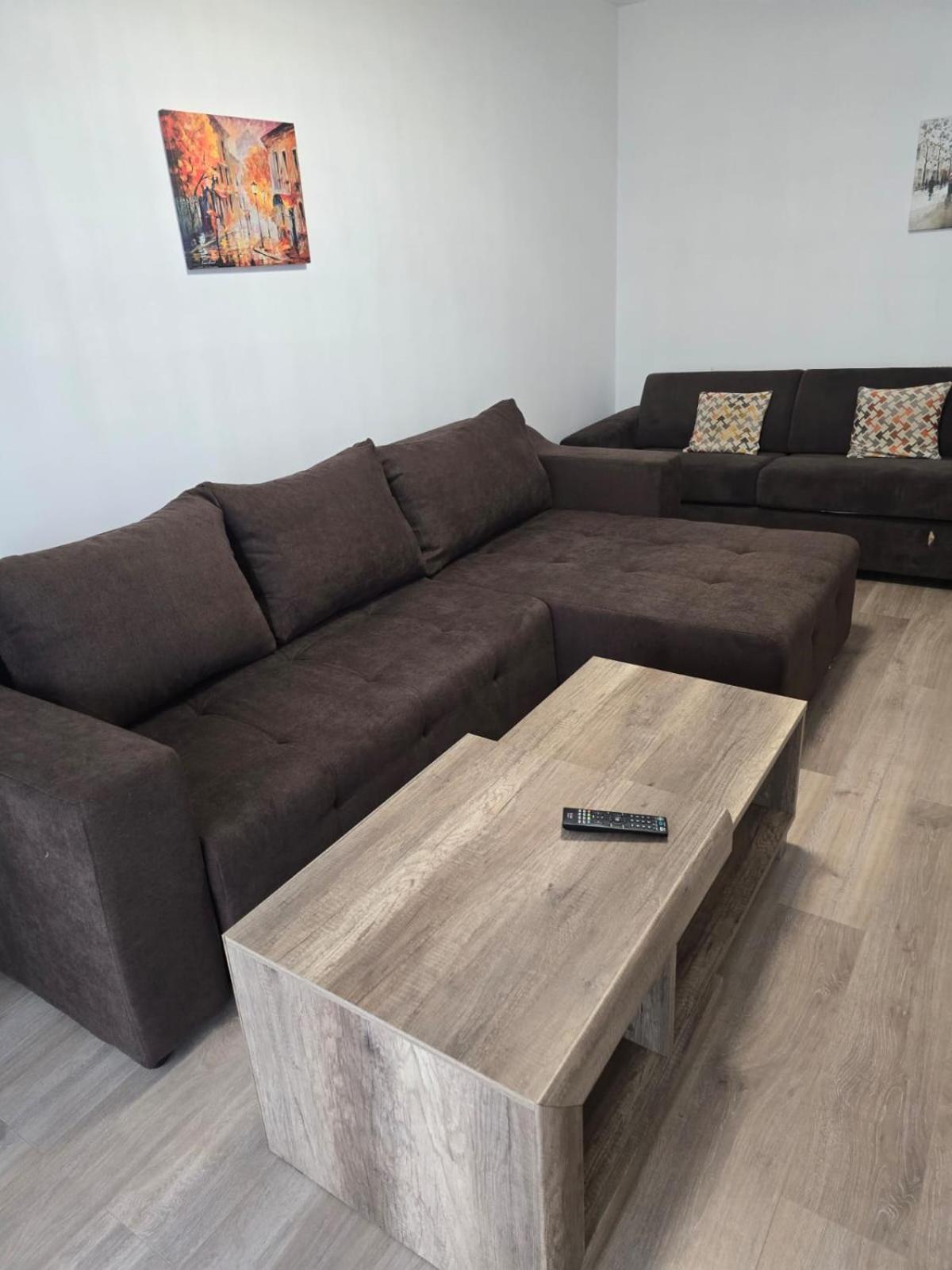 Kasper Coresi Mall - Rise Private Apartments & Suites Brašov Exteriér fotografie